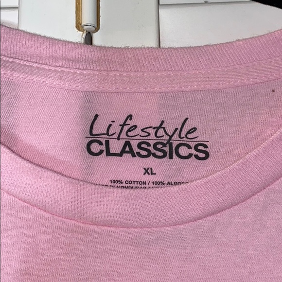 Graphic tee ❣️ - Picture 2 of 2